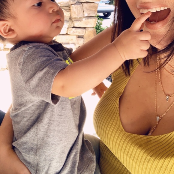 Yellow Avocado Tank Top 🥑 - Picture 5 of 9